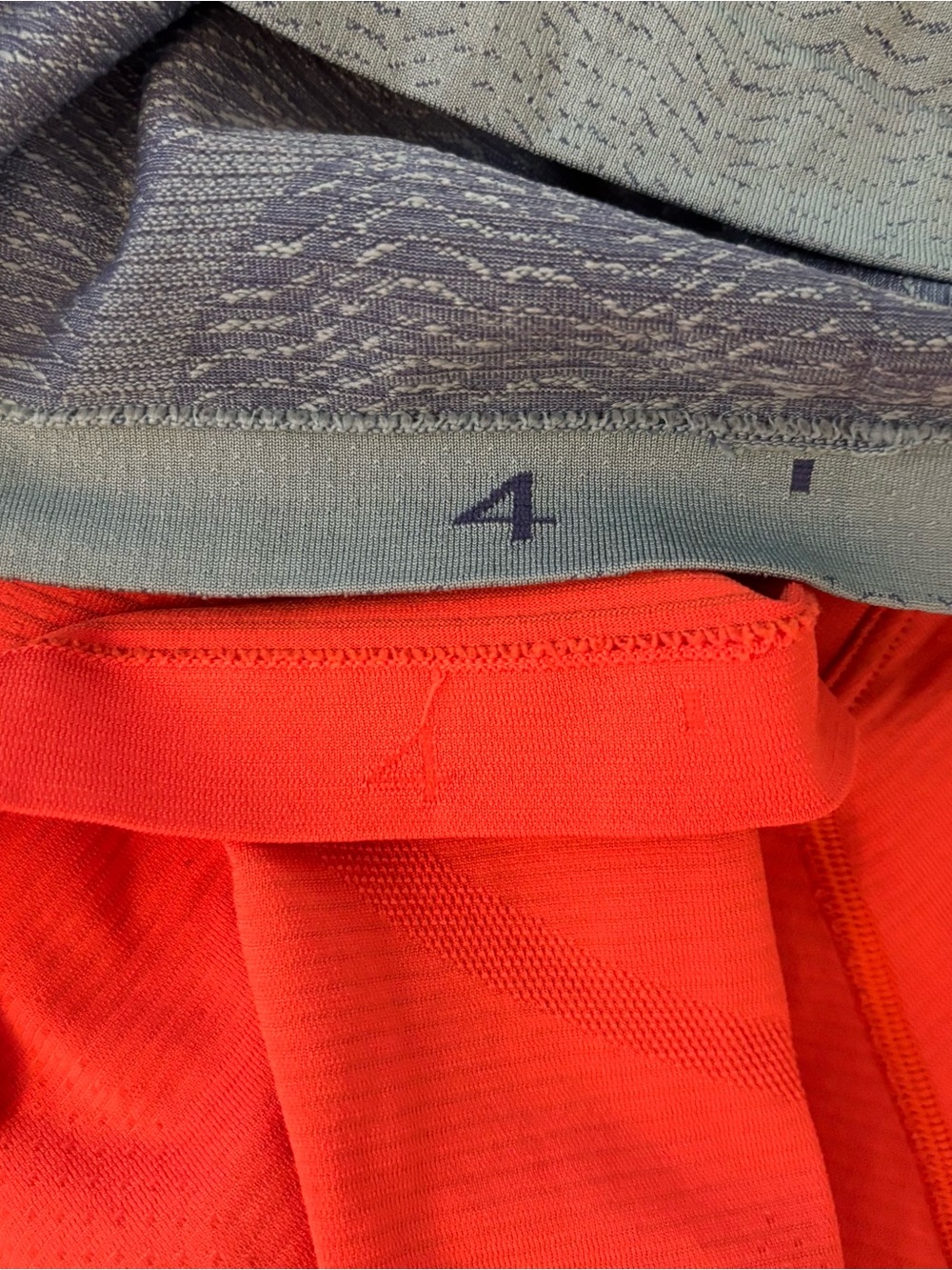 Lululemon sz 4 BUNDLE swiftly tech long sleeve shirt 2.0 waist length - Picture 2 of 2